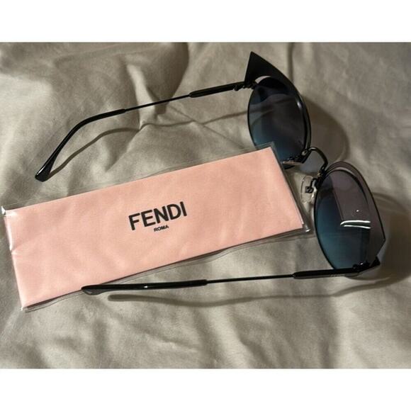 Fendi 53mm Cat Eye Sunglasses Blue - Picture 12 of 15